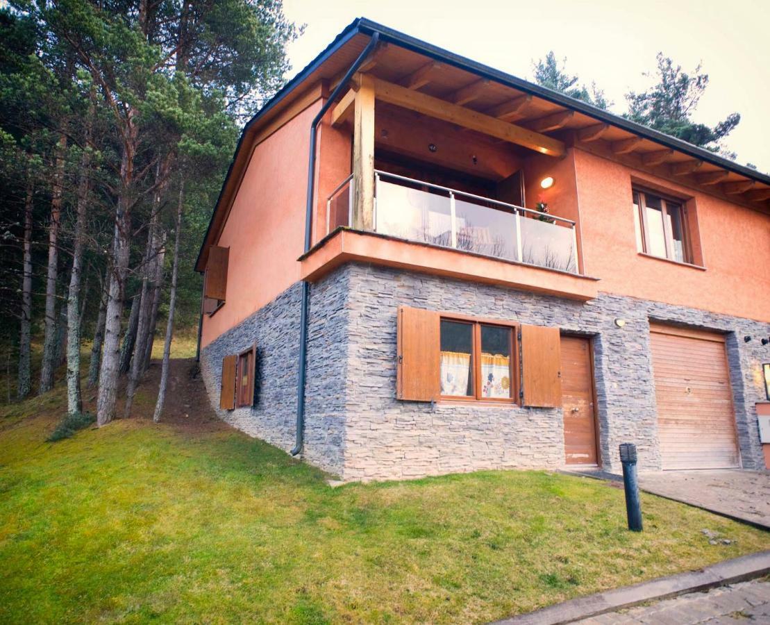 FANTASTICA CASA A LA MOLINA AMB JARDI EN PLENA NATURA LA MOLINA (GIRONA)  (Spain) - from US$ 496 | BOOKED